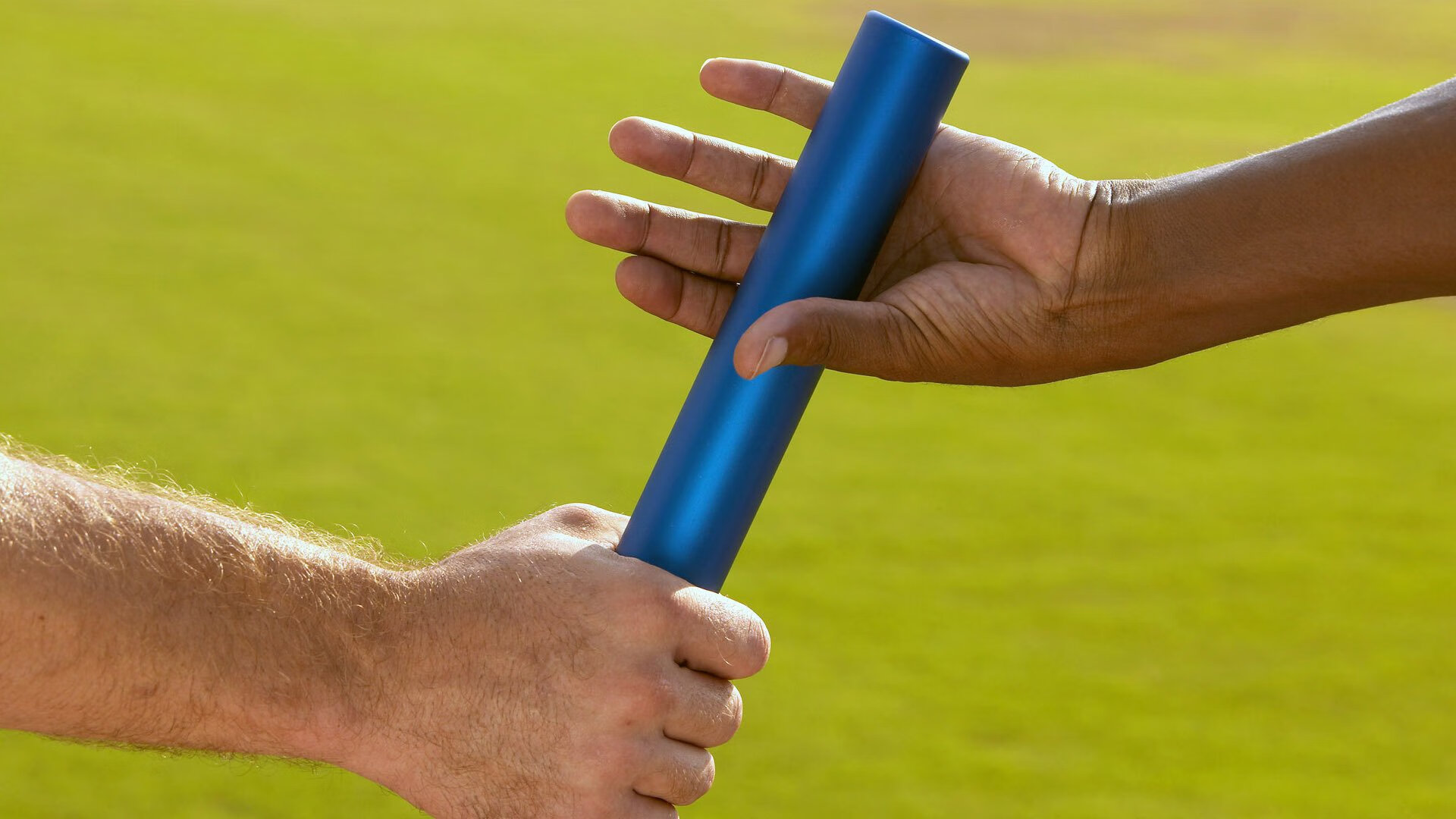 乐鱼体育app-主赛场启用新地板材质，运动表现与安全兼顾，场地赛用什么车