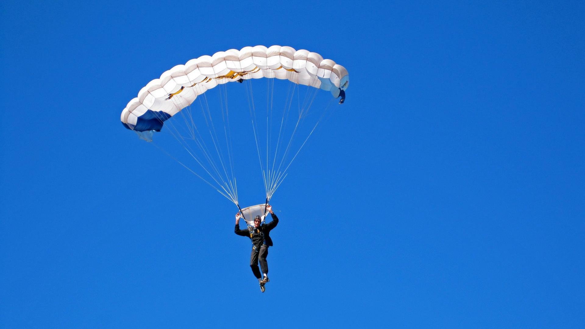 冬季两项运动员备战奥运会，冬季两项知名运动员