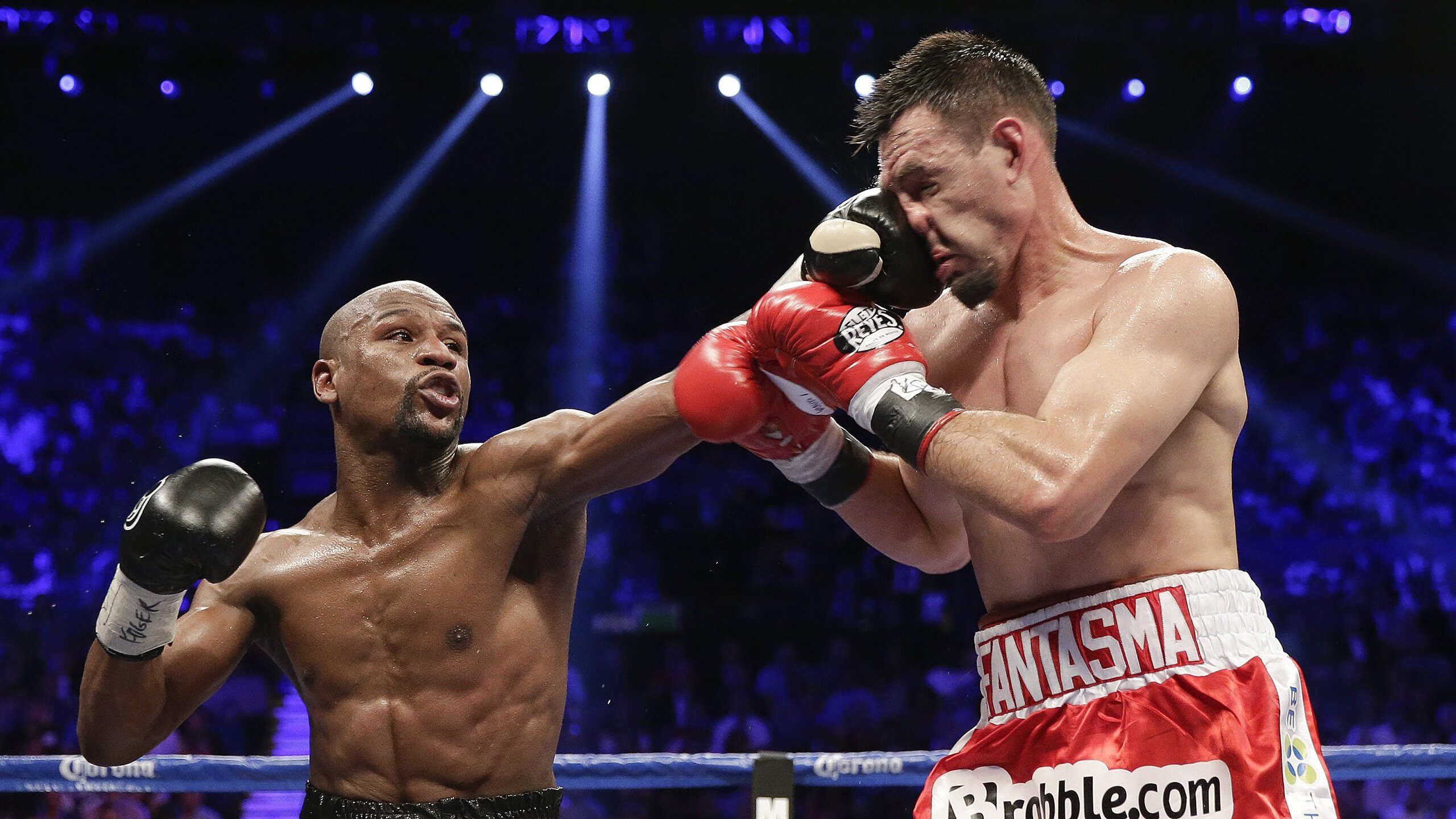 乐鱼官网优惠-兰德尔26分钟轰三双！加内特36年纪录被他打破，加内特评价杜兰特